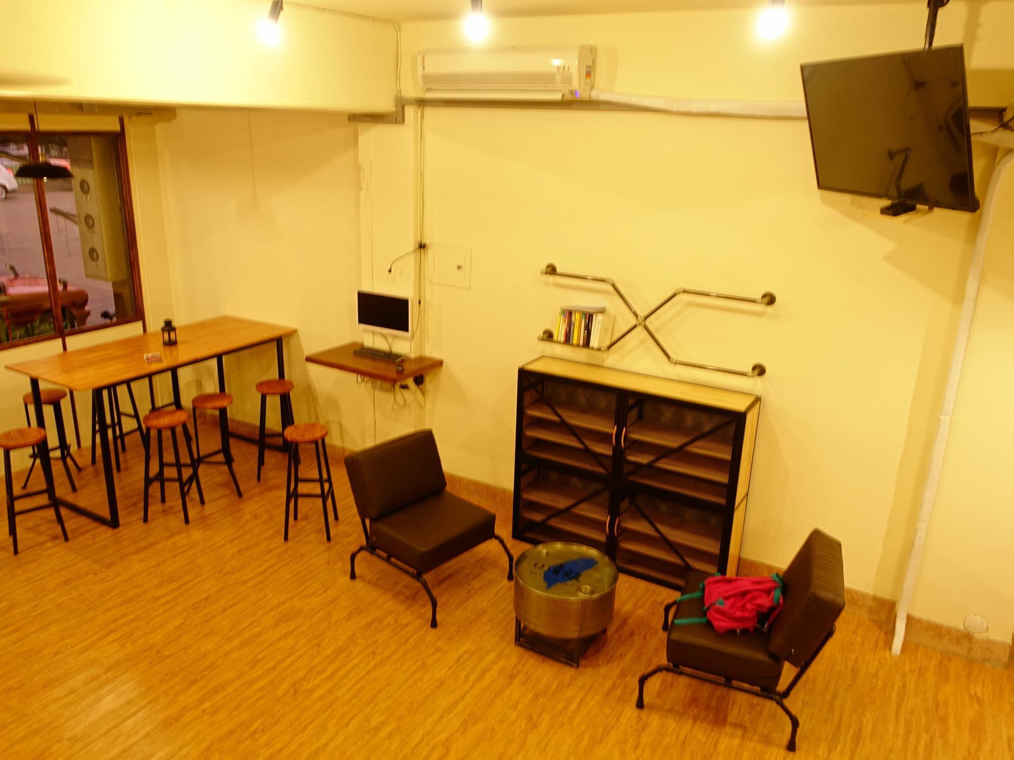 Chiayi Petite Hostel Εξωτερικό φωτογραφία