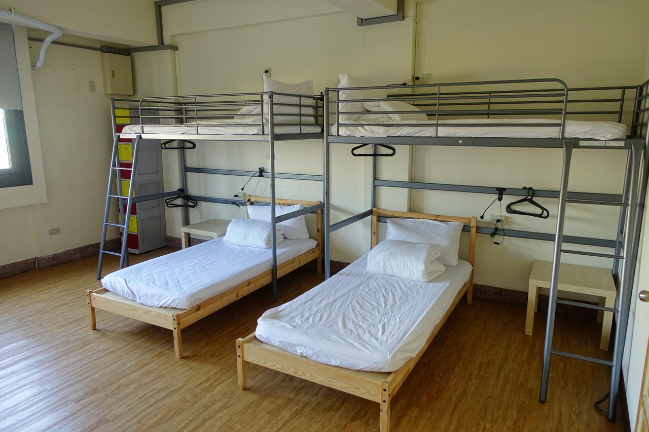 Chiayi Petite Hostel Εξωτερικό φωτογραφία