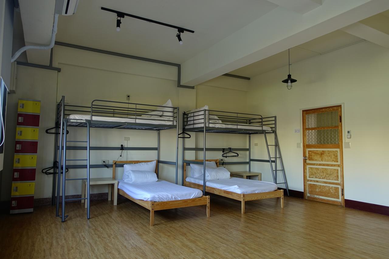 Chiayi Petite Hostel Εξωτερικό φωτογραφία