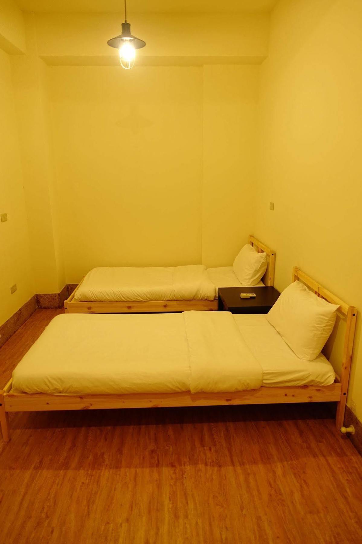 Chiayi Petite Hostel Εξωτερικό φωτογραφία