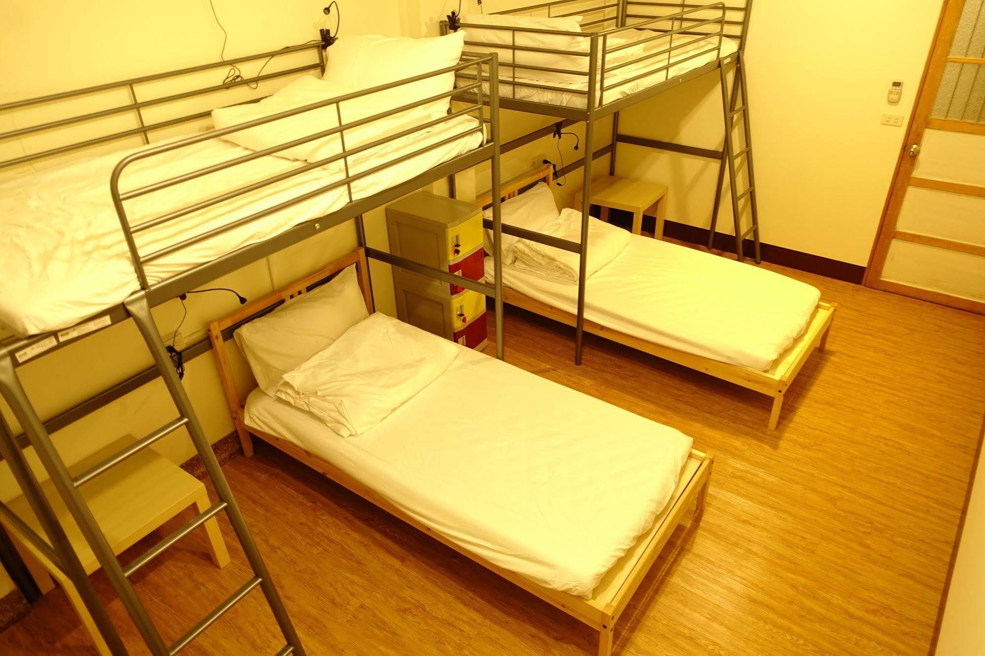 Chiayi Petite Hostel Εξωτερικό φωτογραφία