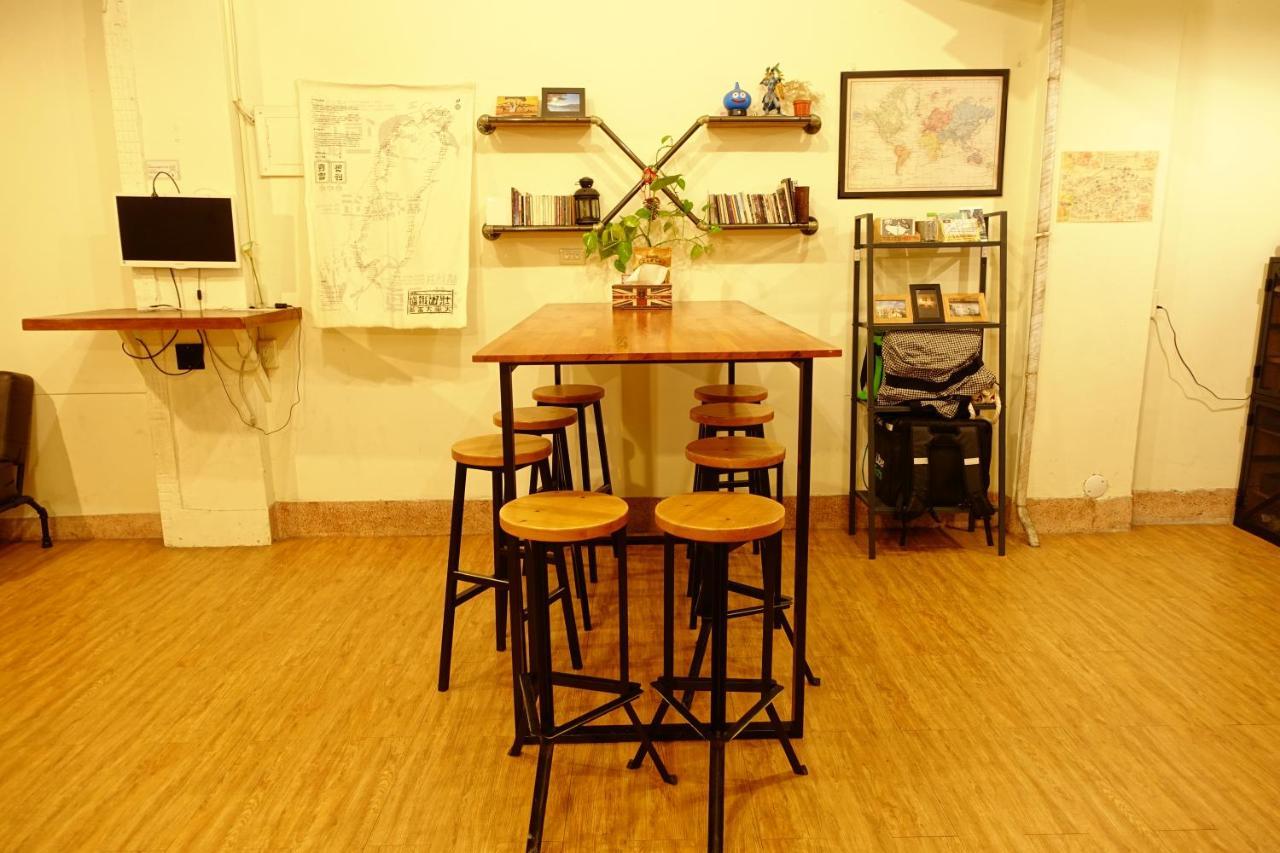 Chiayi Petite Hostel Εξωτερικό φωτογραφία